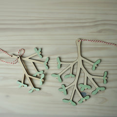 Wooden Mistletoe