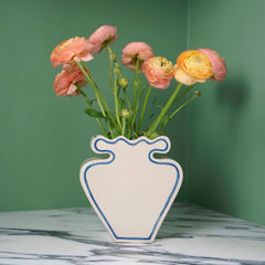 Outline Vase