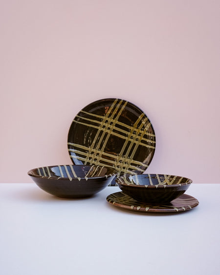 Nicotine crosshatch dinner service by Lily Pearmain - green glaze slip decoration - stoneware - Fodder