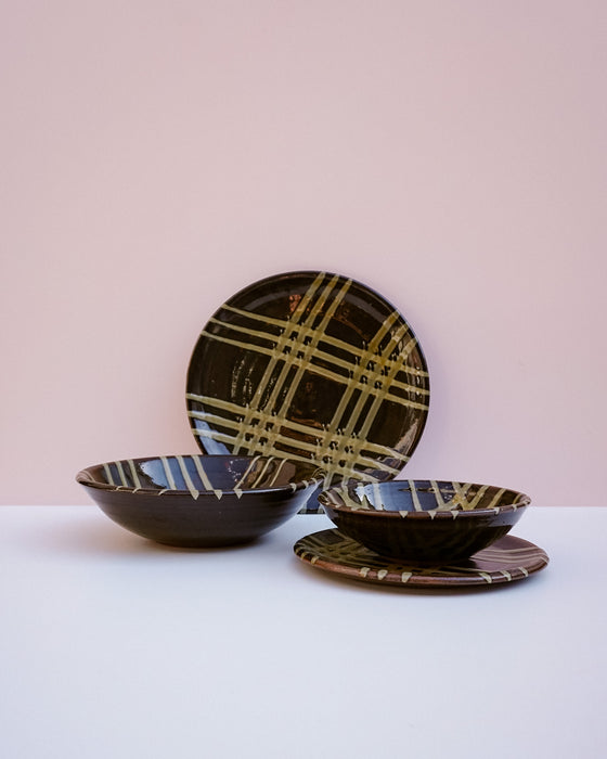 Nicotine crosshatch dinner service by Lily Pearmain - green glaze slip decoration - stoneware - Fodder